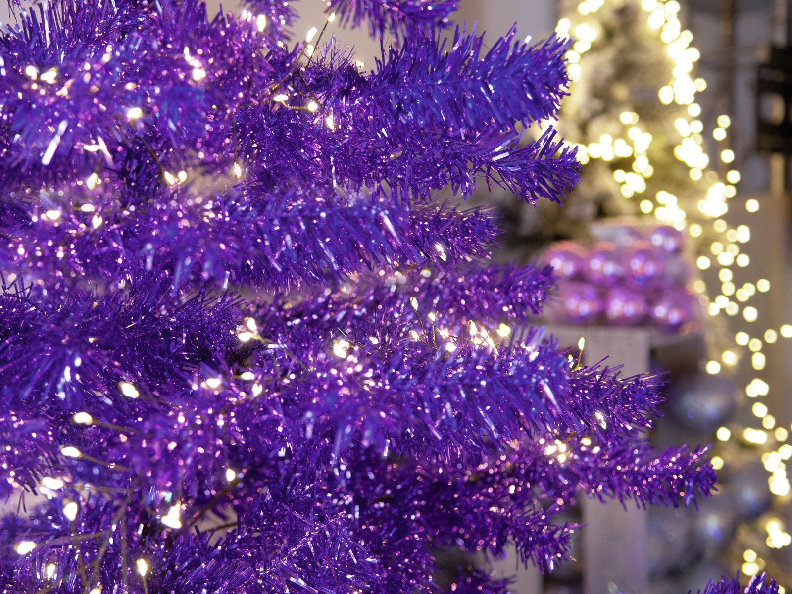 Jehličnany | Vánoční stromek, 240 cm, fialový se stojanem | Umělé ...
